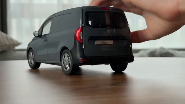 Удовлетворительная распаковка ASMR_ Mercedes Sprinter, Citan и VW Transporter 1_18 смотреть онлайн