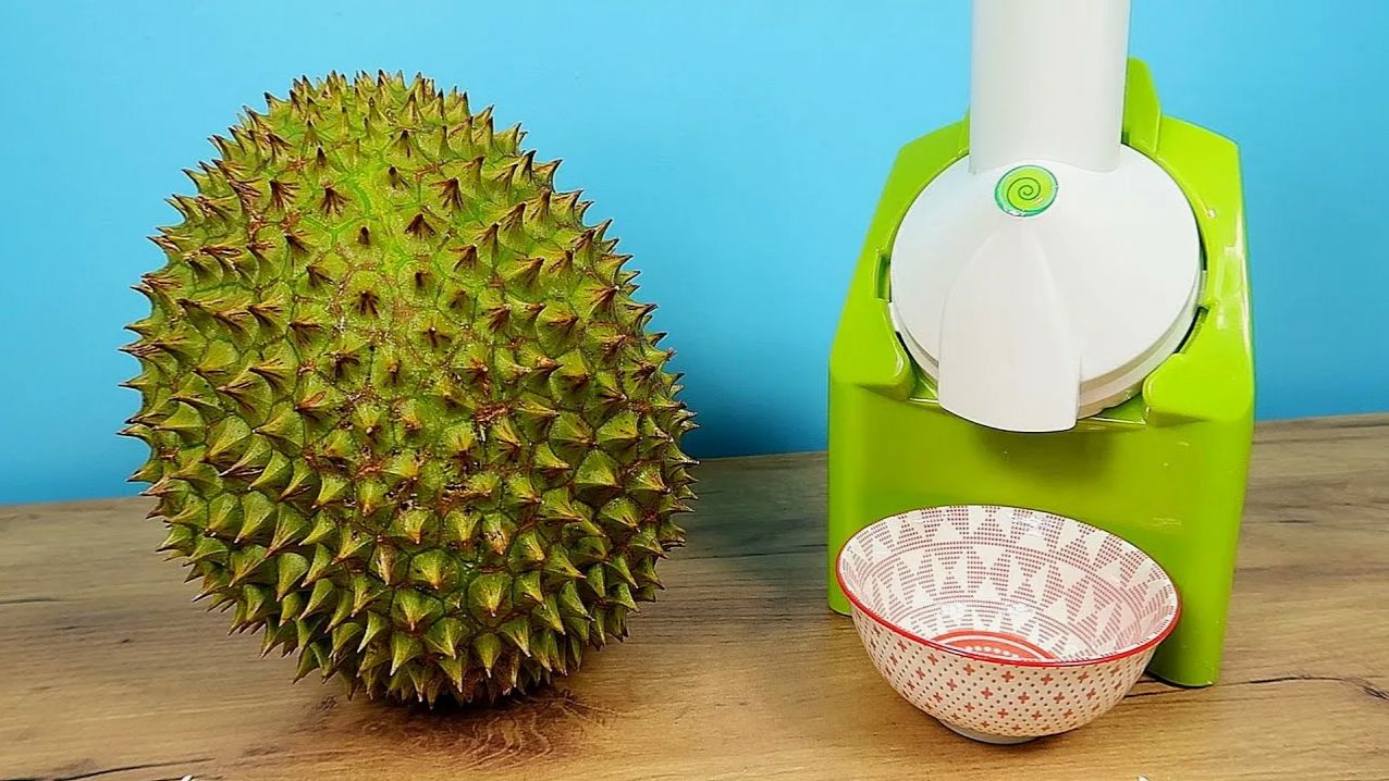 Что если сделать мороженое из вонючего Дуриана? Ice Cream Maker из Китая. Alex Boyko смотреть онлайн