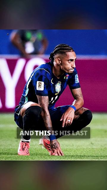 Raphinha Is Ready to Request a Transfer from Barcelona смотреть онлайн