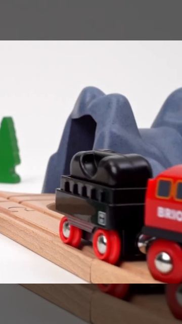 BRIO World - 36017 Steaming Train Set 3x4 смотреть онлайн