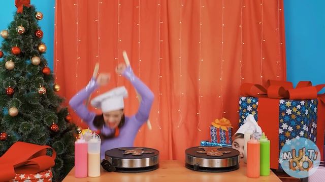 РОЖДЕСТВЕНСКИЙ ТВОРЧЕСКИЙ ЧЕЛЛЕНДЖ С БЛИНЧИКАМИ! Pancake Challenge смотреть онлайн