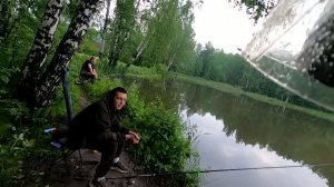 Карпа поймать не удалось . РАЗБОМБИЛИ всё . ТАНКОВАЯ дорога в сады .