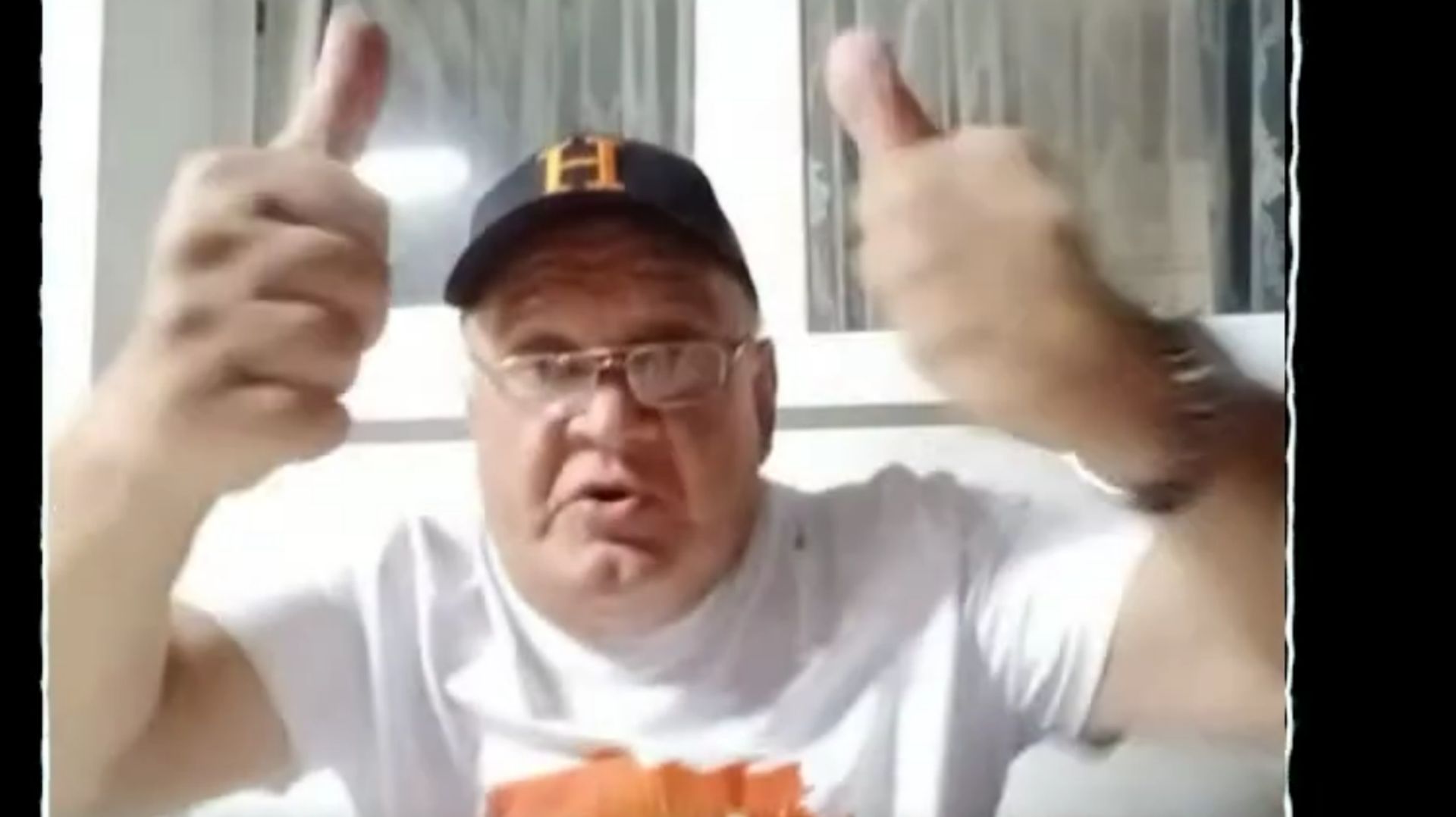 Позитивный дядька из Анапы, и его стихи👍 смотреть онлайн