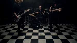 Biffy Clyro - Mountains (Official Music Video)