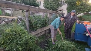 СПЕШУ НА ПОМОЩЬ, БЛАГОУСТРОЙСТВО ДВОРА