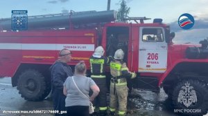 Сорванные крыши, поваленные деревья: последствия мощного торнадо в Свердловской области