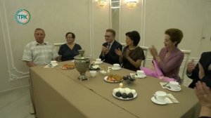 В Новомосковском загсе чествовали семью Паниных