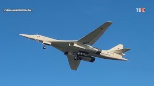 Стратегические ракетоносцы Ту-160 провели в воздухе более 15 часов
