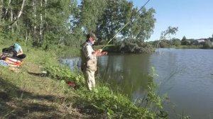 ОБХИТРИЛА и ПОЙМАЛА УХА с СЕКРЕТОМ Рыбалка на поплавок-перо