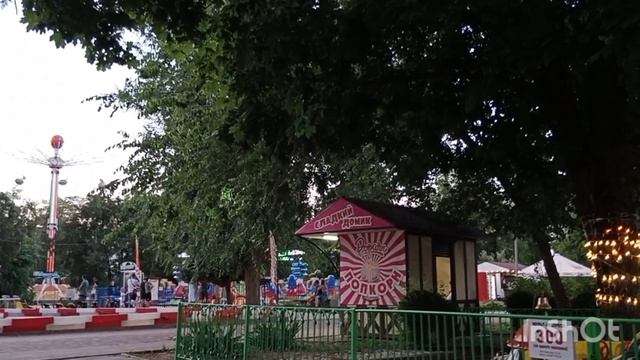 В Ейске+33☀️ Мы помним. Что на ужин? Вечерняя атмосфера в Орбите. смотреть онлайн