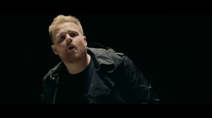 Tom Walker - Leave a Light On (Official Video)