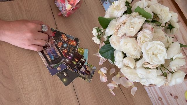Какие энергии вас окружают?Чего ждать?Чего опасаться? смотреть онлайн