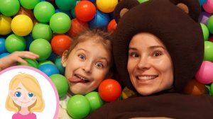 Маленькая Вера и Медведь влог - Игры для детей на детской площадке