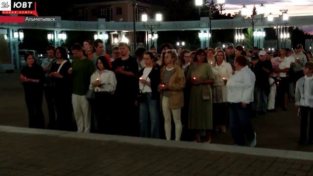 Альметьевцы почтили память героев ВОВ акцией «Свеча памяти»
