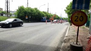 РЕМОНТ НА СЕМАФОРНОЙ ПРОДОЛЖИЛСЯ: ДВИЖЕНИЕ СОКРАТИЛИ ДО ДВУХ ПОЛОС
