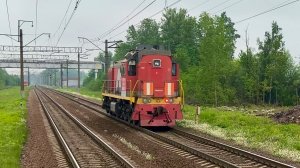 Маневровый тепловоз ТЭМ18ДМ-1246 следует через Новую Охту