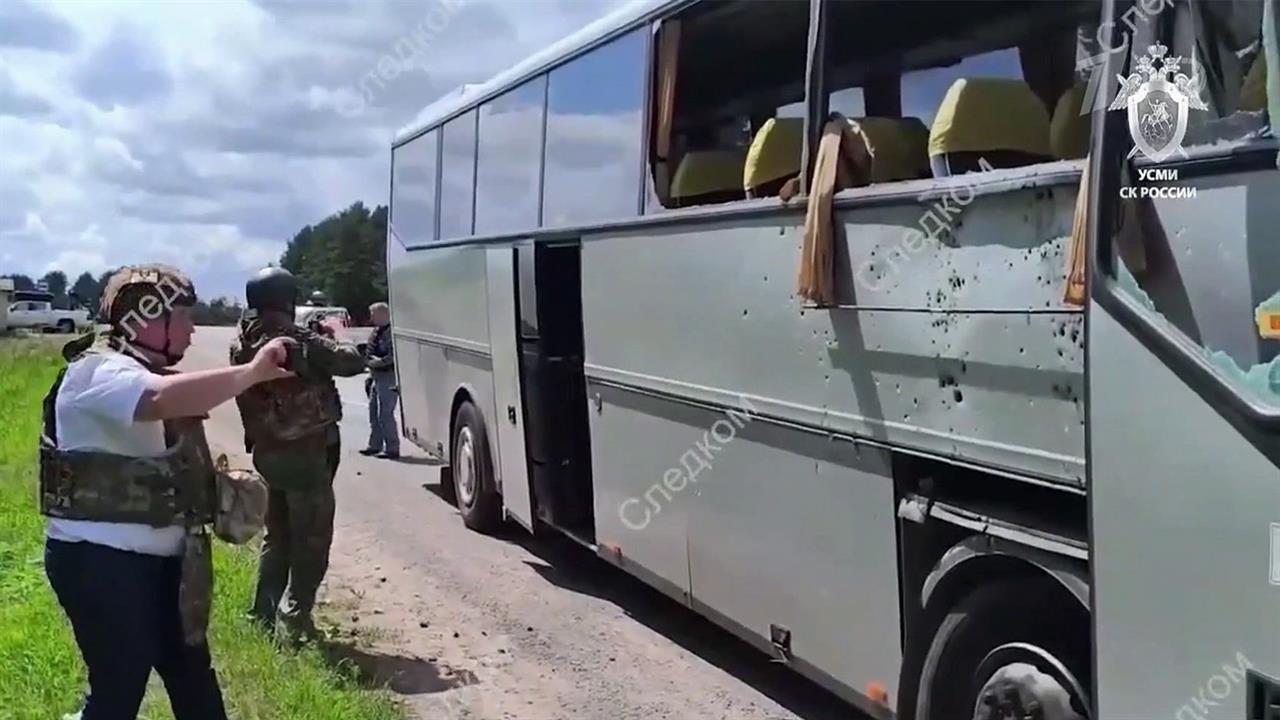 Стали известны имена причастных к террористической атаке на автобус с детьми в Брянской области. смотреть онлайн