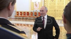 Встреча президента РФ Путина с выпускниками военных вузов