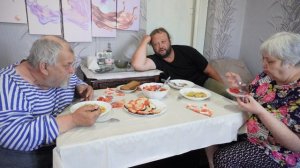 Вкусно кушали и тут пришел неожиданный сюрприз от Евгеши Климовой Так обрадовались ПОДВАЛ ИЛЬИЧА