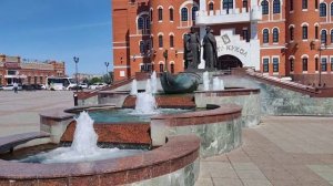 Памятник-фонтан Петру и Февронии в Йошкар-Оле