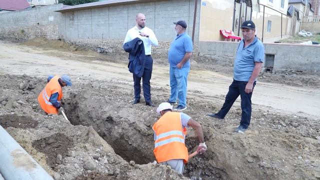 На улице Шейха Ас-Сугури ведутся ремонтные работы