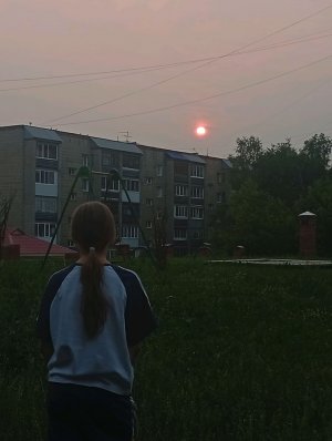 переделываю накладные ногти,делаю свой дизайн