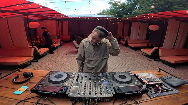 ROMA LA - HOUSE DJ SET ON TRIADA BAR | ЛИТЬЁ смотреть онлайн