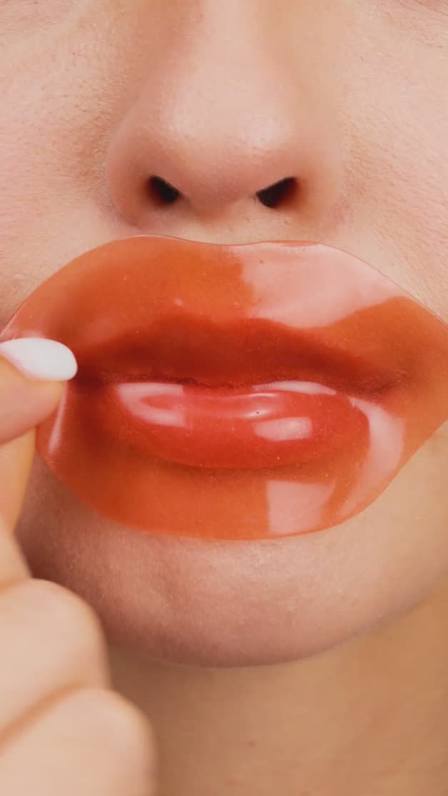 Губы до и после?! 😱💋 Невероятный бьюти-трюк