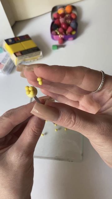 Морошка из полимерной глины смотреть онлайн