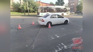В Братске на пешеходном переходе сбили мать и дочь