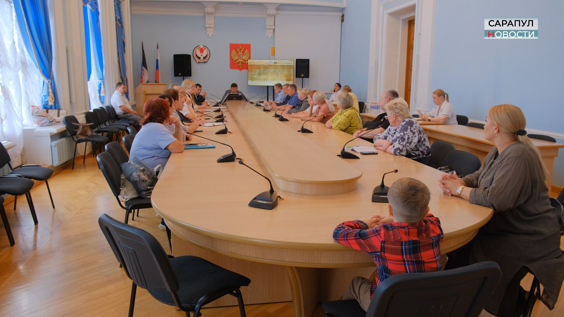 ВСТРЕЧА С СЕМЬЯМИ УЧАСТНИКОВ СВО СОСТОЯЛАСЬ В САРАПУЛЕ
