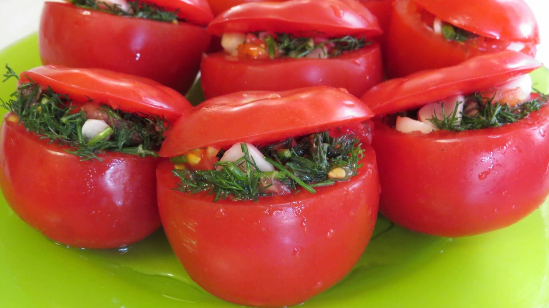 ПОМИДОРЫ по-ТАТАРСКИ и ОГУРЦЫ! ВКУСНО как у БАБУШКИ! Рецепт БЫСТРОГО посола помидоров и огурцов!