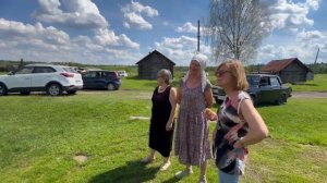 Приехал с гармонью в небольшую уральскую деревню, порадовать землячку, которой 91 год!