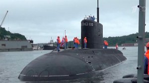 Подводная лодка «Магадан» Тихоокеанского флота вернулась в пункт базирования во Владивостоке.