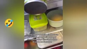 Украинцы нашли,как ответить Польше за орден Белого орла,Они выкидывают в мусорку купленные польские