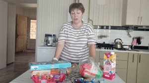 Пришло время посеять редьку. Немогли найти дорогу.Прогулялись в магазин.