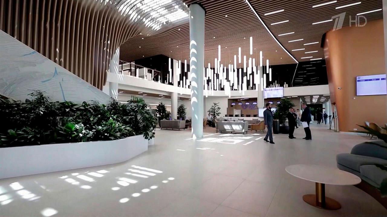 В Сколково сегодня открыли новый комплекс 62-й онкобольницы. смотреть онлайн