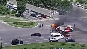 Автомобиль вспыхнул и взорвался сегодня в Старом Осколе