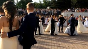«ГУБЕРНАТОРСКИЙ (ШКОЛЬНЫЙ) ВАЛЬС» Л. Пузикова-музыка, слова и монтаж, исп. вок. анс. «Ветер перемен»