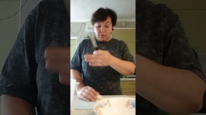 Частично нарезала окрошку 😊 Теперь главное не забыть про хлеб 🍞