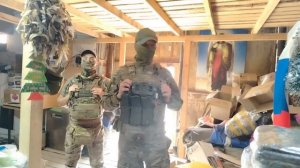 В продолжение предыдущих видео, передали защитникам рации от Главархива Москвы...