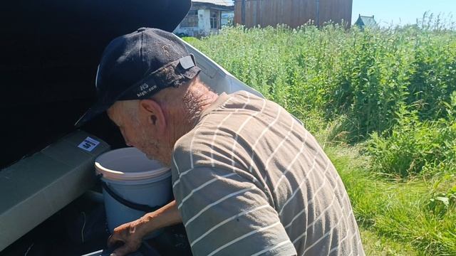 Дед Матвей на меня обиделся. смотреть онлайн