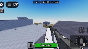играю в участок с оружием в роблоксе! с дрругом