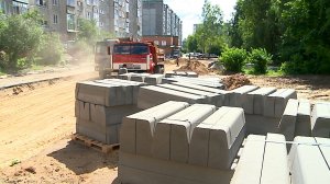 (Рыбинск-40) ДВОР НА ПРОСПЕКТЕ МИРА ОТРЕМОНТИРУЮТ