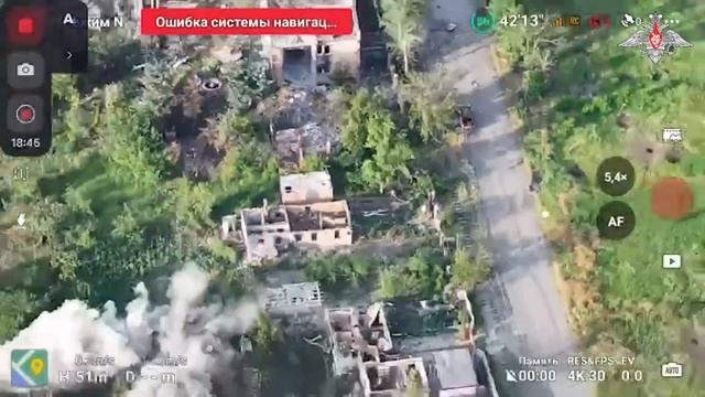 Укрытия боевиков ВСУ на окраинах Константиновки уничтожены. Удары по ним наносили наши бойцы — арти смотреть онлайн