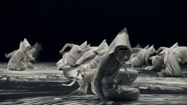 Stray Kids "RUN IT" M/V смотреть онлайн