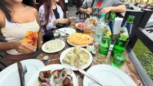 Беженец🇬🇪ТБИЛИСИ. МЕСТО, КОТОРОЕ ПОНРАВИЛОСЬ СИНДИ БОЛЬШЕ ВСЕГО! ЛЮБИМЫЙ РЕСТОРАН В МЦХЕТЕ.