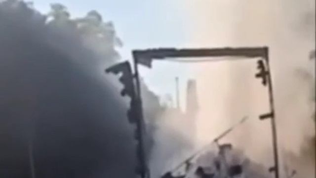 В Винницкой области после удара «Герани» сдетонировала фура, загруженная беспилотниками🔥 смотреть онлайн