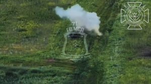 💥Бои в Волчанском районе: наши операторы БпЛА уничтожают очередные роботизированные тележки ВСУ