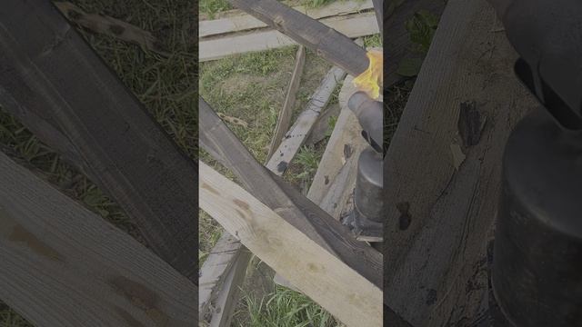 Сравнение обжига доски паяльной лампой и газом.